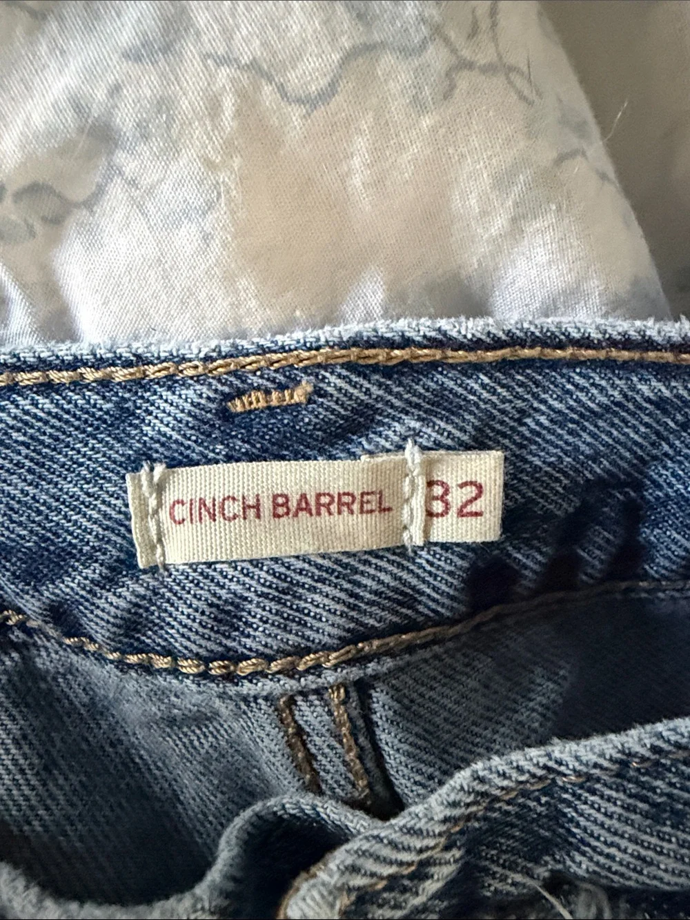 Levi's Relaxed Light Blue Cinch Barrel Jeans 32 - Picture 5 of 8